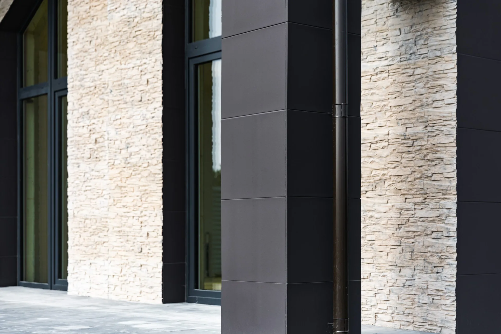 Homes and façade details with KODERUS panels at Spanguolių takai